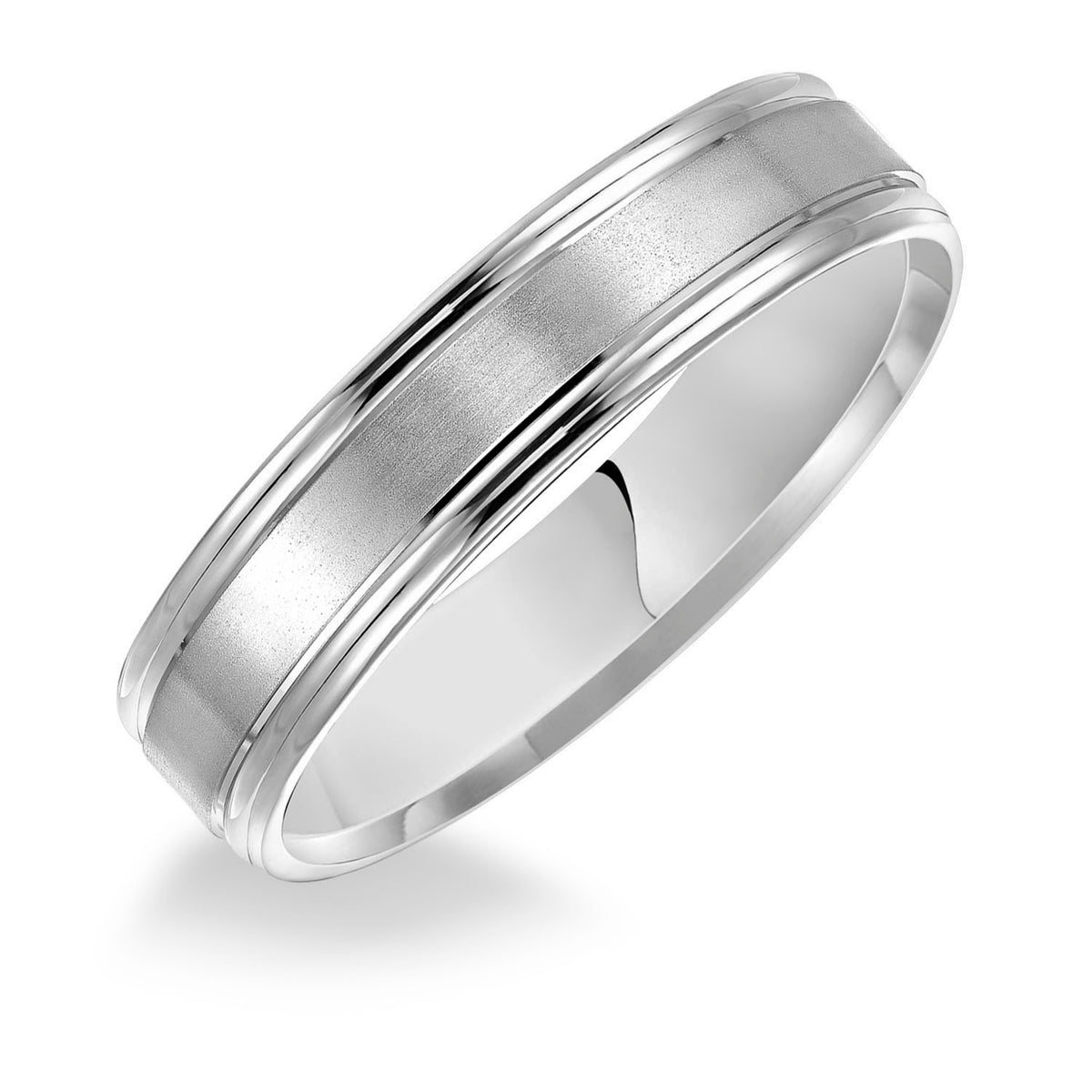 This Comfort Fit wedding band features a satin finish and round edges for a classic look
