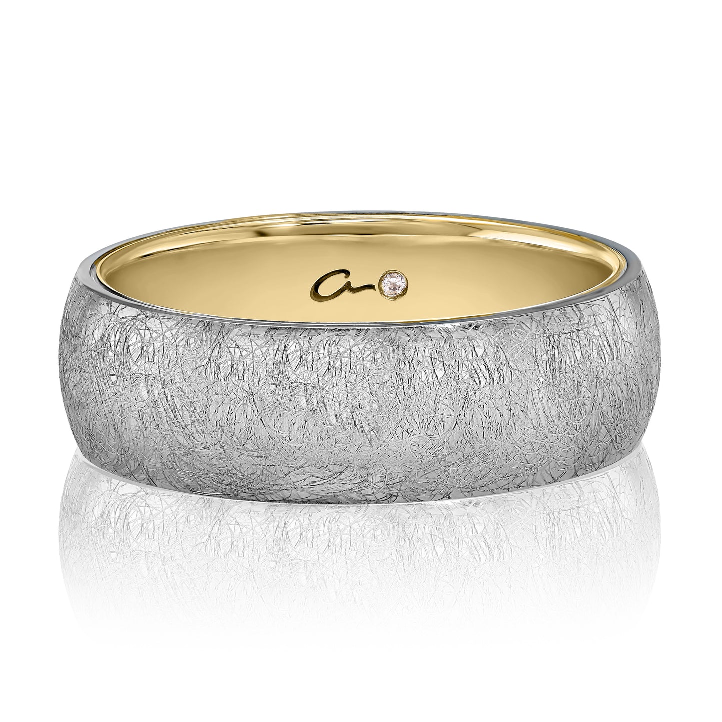 Scratch Finish Band with True Two Tone Interior Men's Band