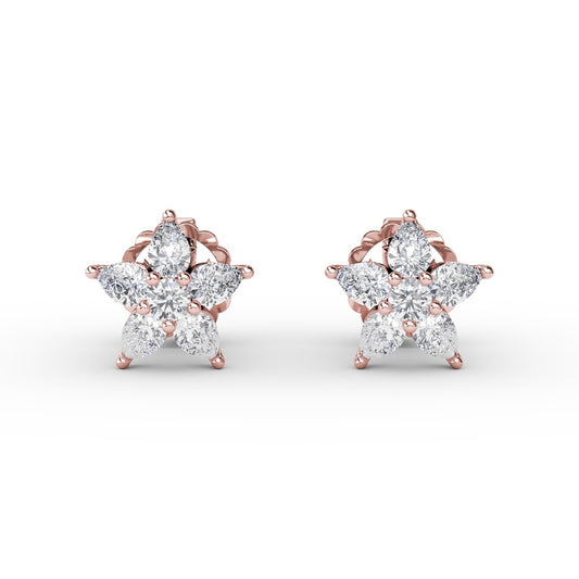 Fana Shine Bright Diamond Star Stud Earrings