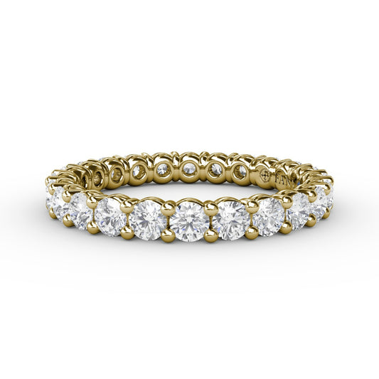 Fana Chunky Shared Prong Eternity Band